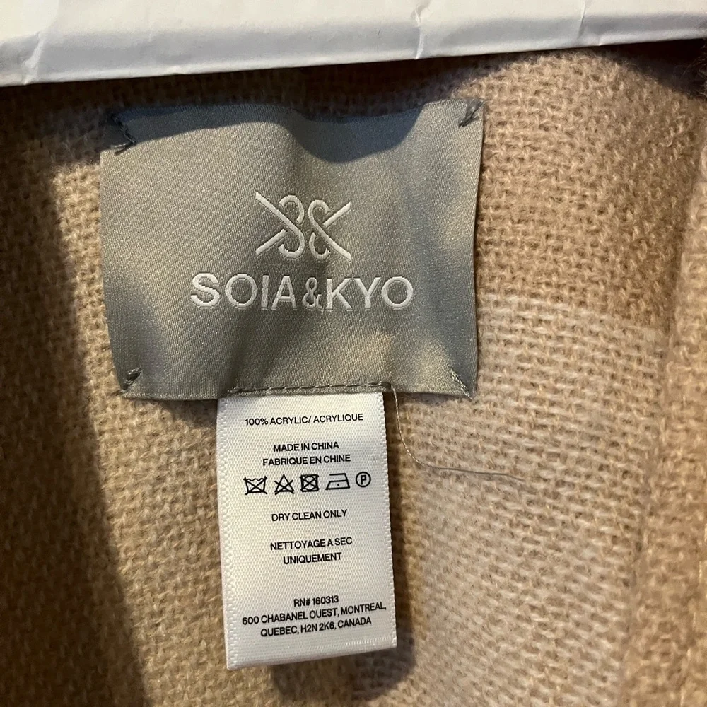 Soia & Kyo Tan/Pink plaid 100% acrylic Shawl/Shrug/Sweater/Scarf